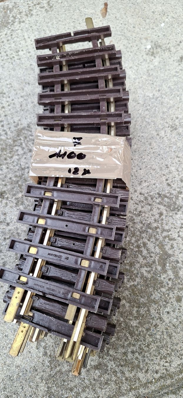 LGB Modellini di ferrovie: LGB Gleis 12x 1100 R1 – Usato da Münsingen venduto da wd65