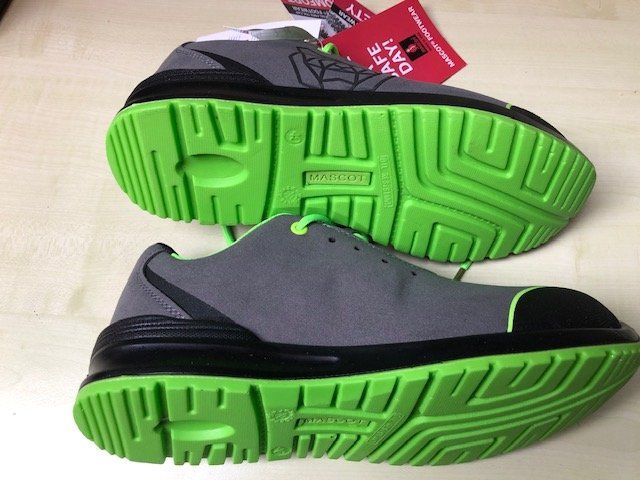 Scarpe da uomo: Sneaker/Freizeitschuh Gr. 39 Versand möglich – Nuovo e nell'imballaggio originale da Siebnen venduto da Bluenight050189 2