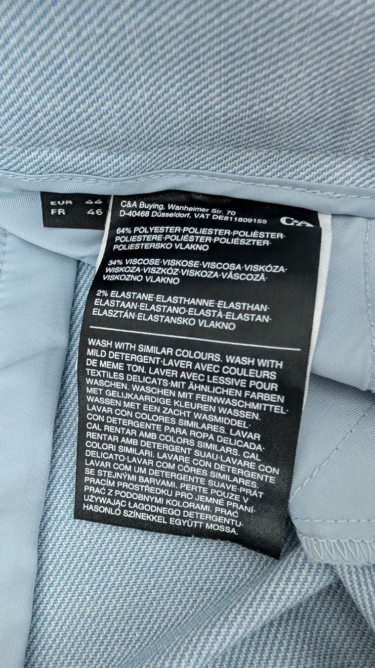 C&A Pantaloni: C&A Elegante Stoffhose Hellblau, Gr. 44 – Usato da Wädenswil venduto da coconut1289 4
