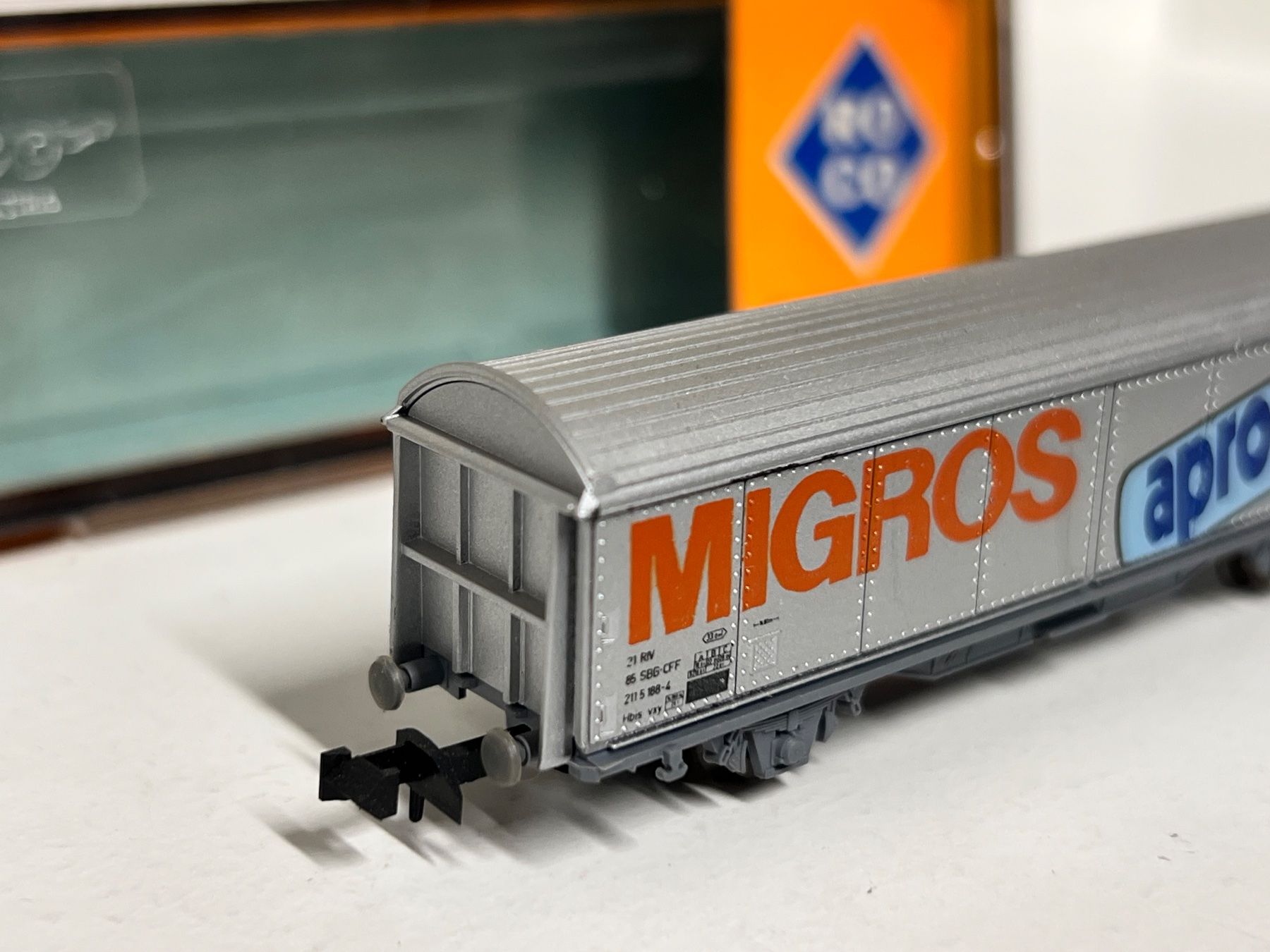 Roco Modellini di ferrovie: Spur N Roco MIGROS APROZ SBB – Usato da Geroldswil venduto da TopTrain54 2