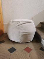 Gepolsterter Hocker mit Wildlederoptik