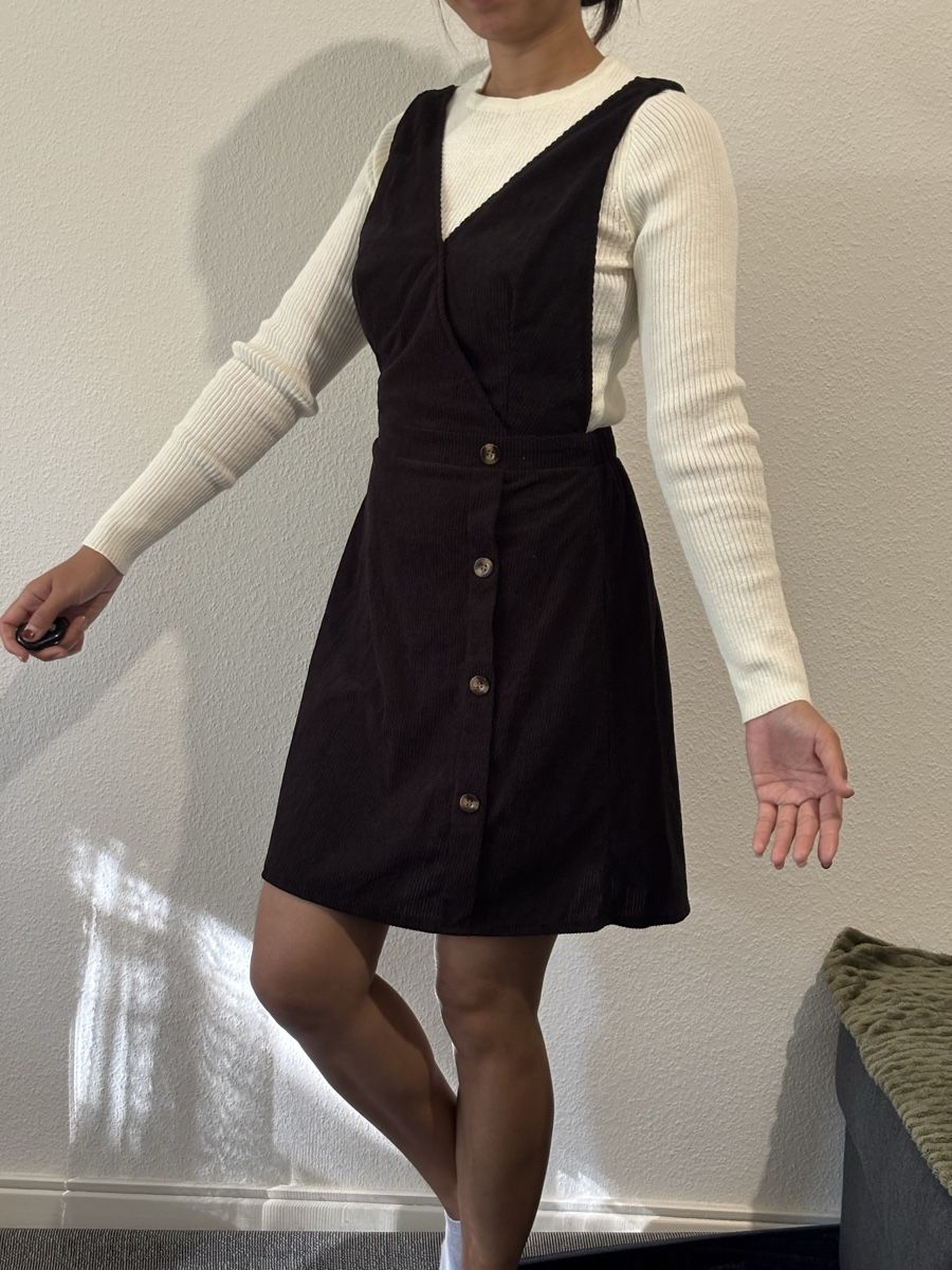 Vestiti: Corduroy dress – Nuovo (secondo la descrizione) da Confignon venduto da Second_Hand_Ch