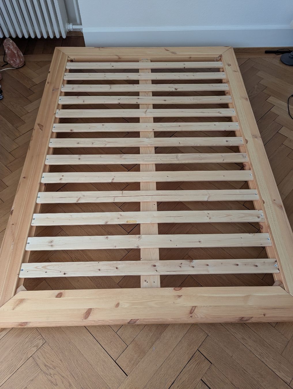 Letti: Bettrahmen 140x200cm – Usato da Zürich venduto da fla_dvj5 1