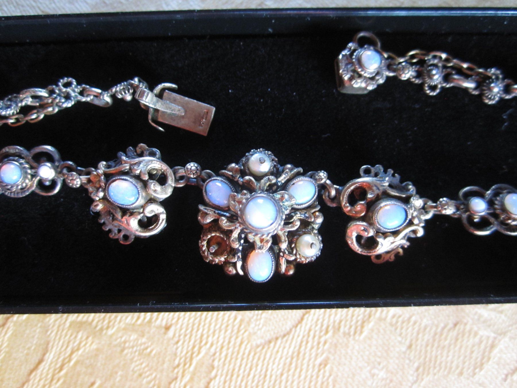 Catenine: Silbercollier mit 21 Opal-Steinchen – Usato da Binningen venduto da fel_8mgn 1