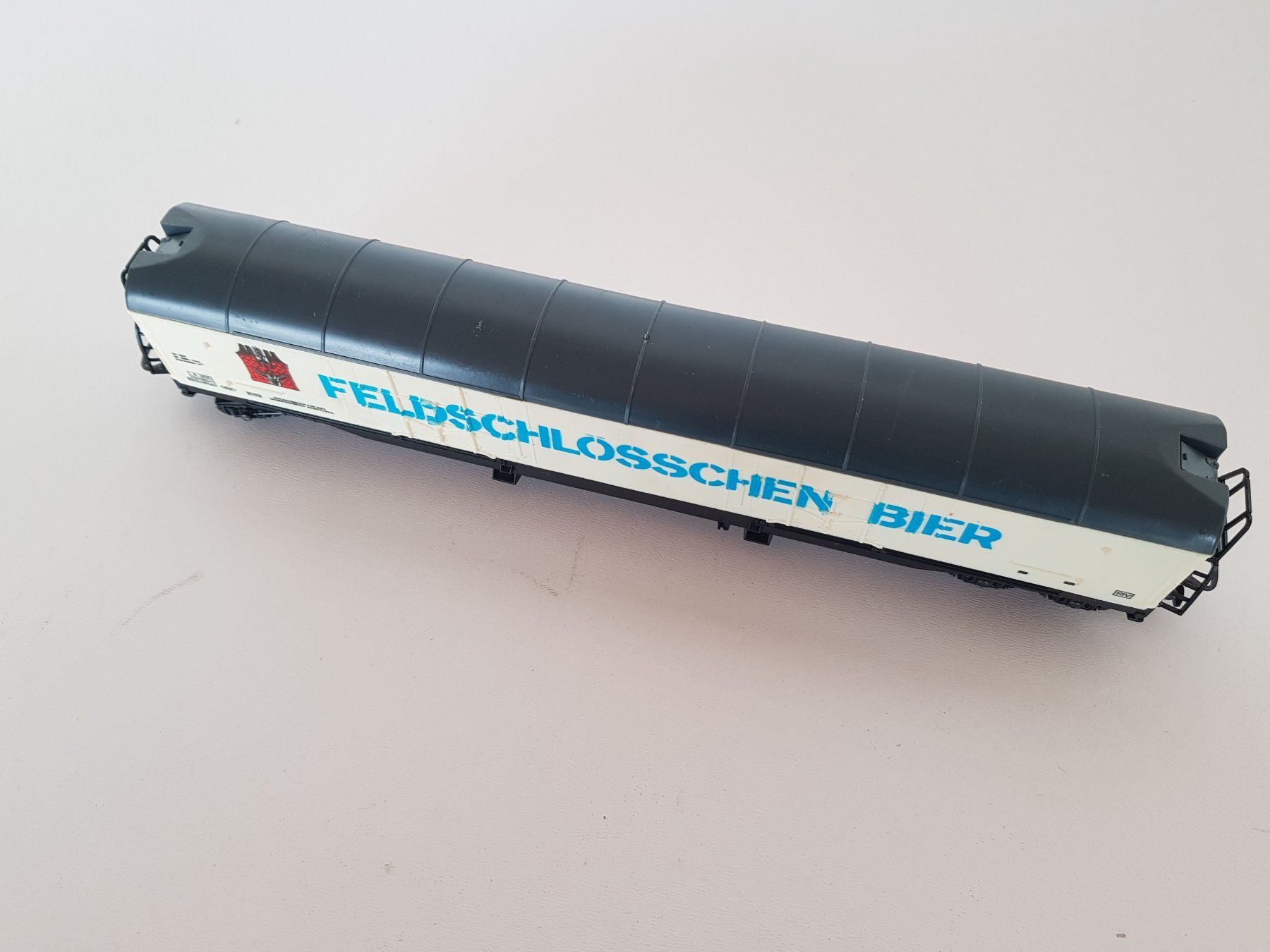 Lima Modellini di ferrovie: Lima Feldschlösschen Bier Wagen H0/ HO Modelbahn Güterwagen – Usato da Bassersdorf venduto da retrolab 1