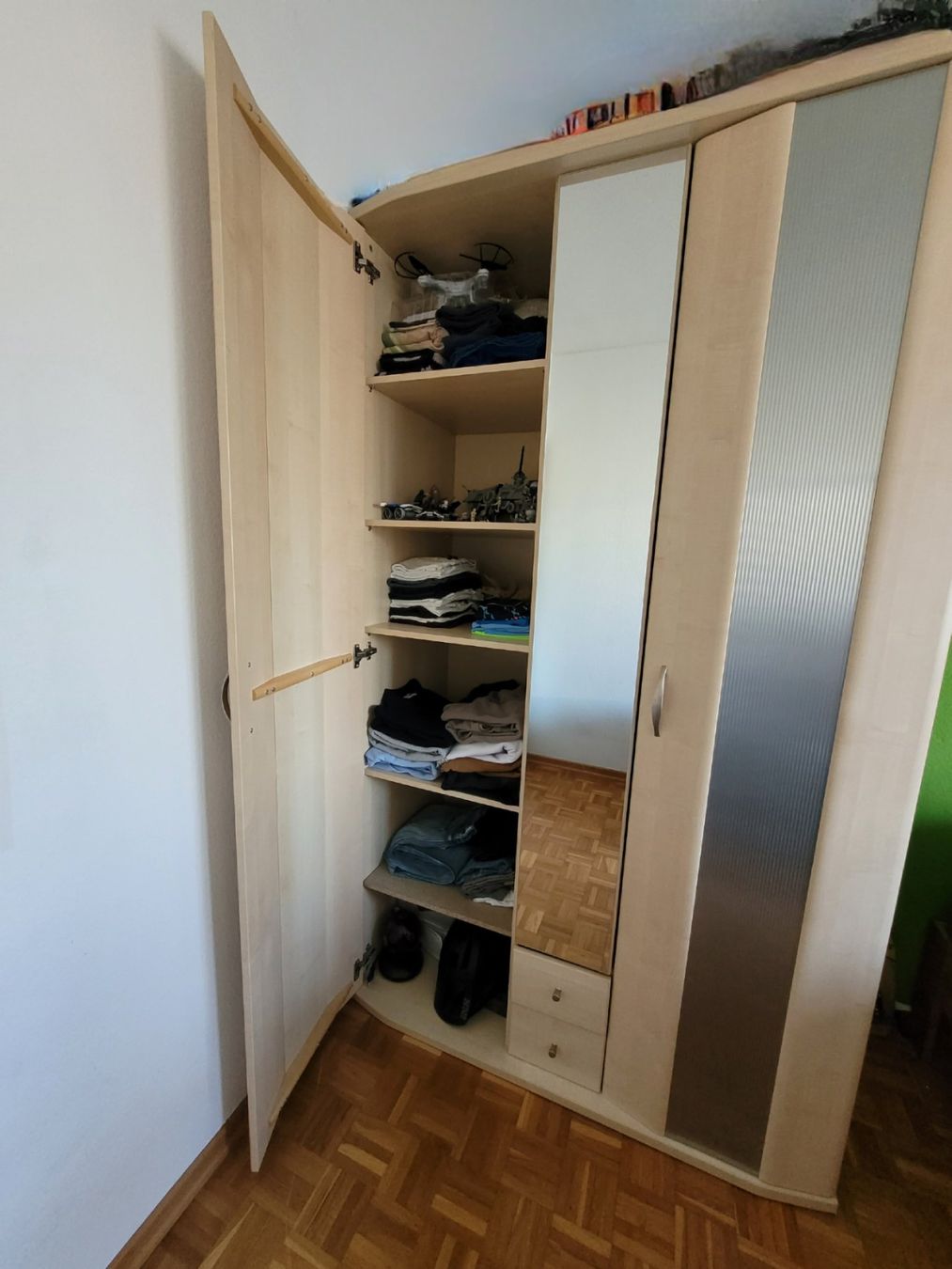 Armadi: Schrank 214x63x125 – Usato da Greifensee venduto da Schoggiischguet 2