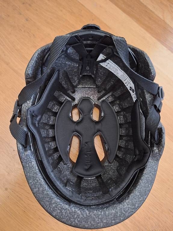 Caschi: Alpina Brooklyn Helm 52-57cm – Usato da Dielsdorf venduto da mylove2surf 3