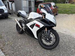 Suzuki GSX-R 1000 K8 Yoshimura