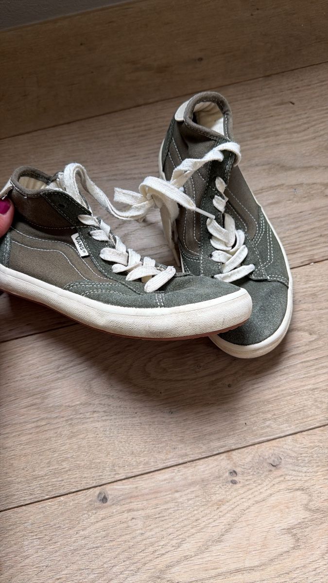 Vans Schuhe für Jungen: Vans Sneakers Kind – Gebraucht aus Goldiwil (Thun) von Chicita_fank 1