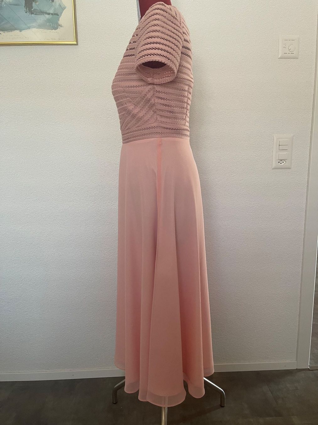 Kleider: Swing Cocktailkleid altrosa/nude Gr. 36 – Gebraucht aus Dörflingen von Benz63 1