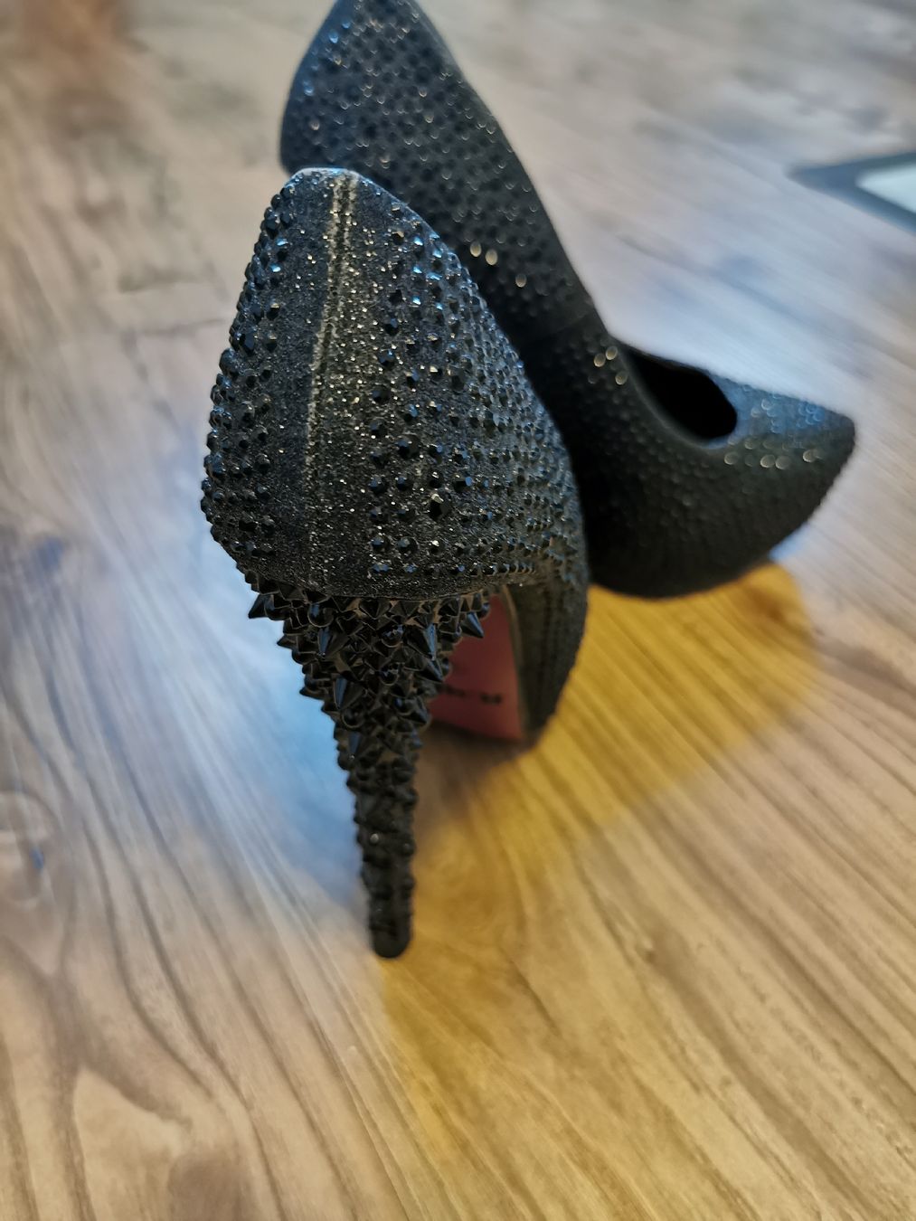 Scarpe da donna: Pumps, 35, Schwarz mit steine – Nuovo (secondo la descrizione) da Effretikon venduto da Movie99 1