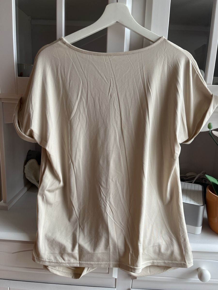 T-Shirts: T-Shirts 2 Stk. – Neu (gemäss Beschreibung) aus Matzingen von mikica71 1