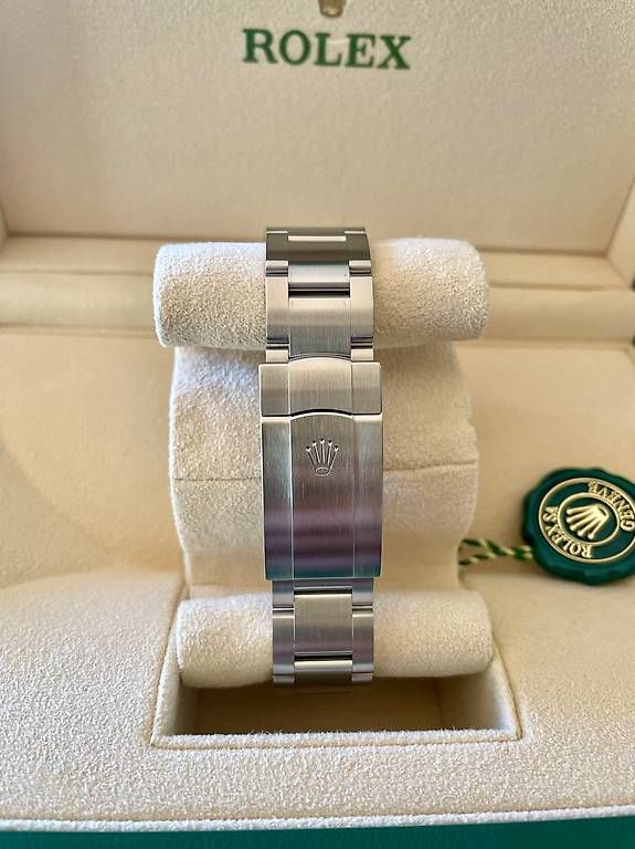 Rolex Orologi: Rolex Oyster Perpetual 41 silver – Nuovo e nell'imballaggio originale da Zürich venduto da yux_zt7p 3