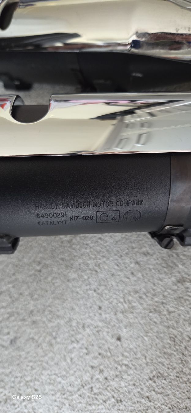 Harley-Davidson Auspuffanlagen: Échappement Harley davidson pour  spostrer 1200 – Gebraucht aus Yverdon les bains von Carmelo85 1