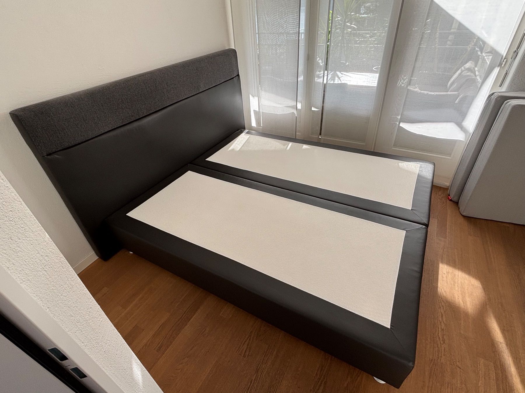 Betten: Boxspringbett (180/200) – Gebraucht aus Walchwil von AlonsoXXX 2