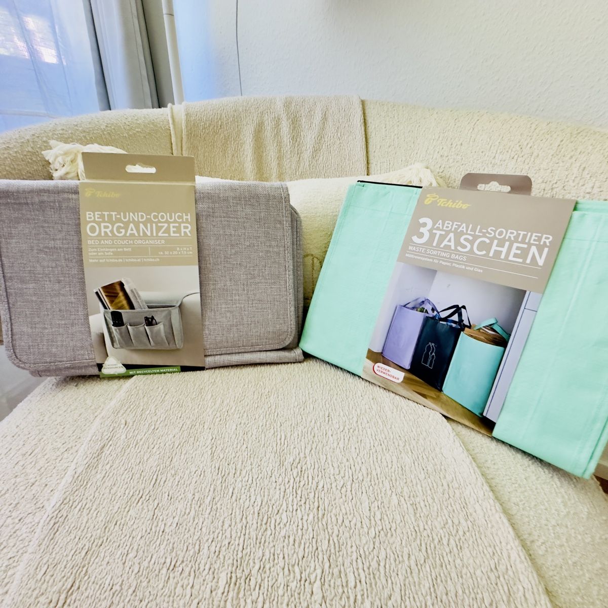 Sacs: Tchibo Bett- und Couch Organizer + Abfalltaschen Neu! – Neuf avec emballage d'origine à Meggen par AuDa17