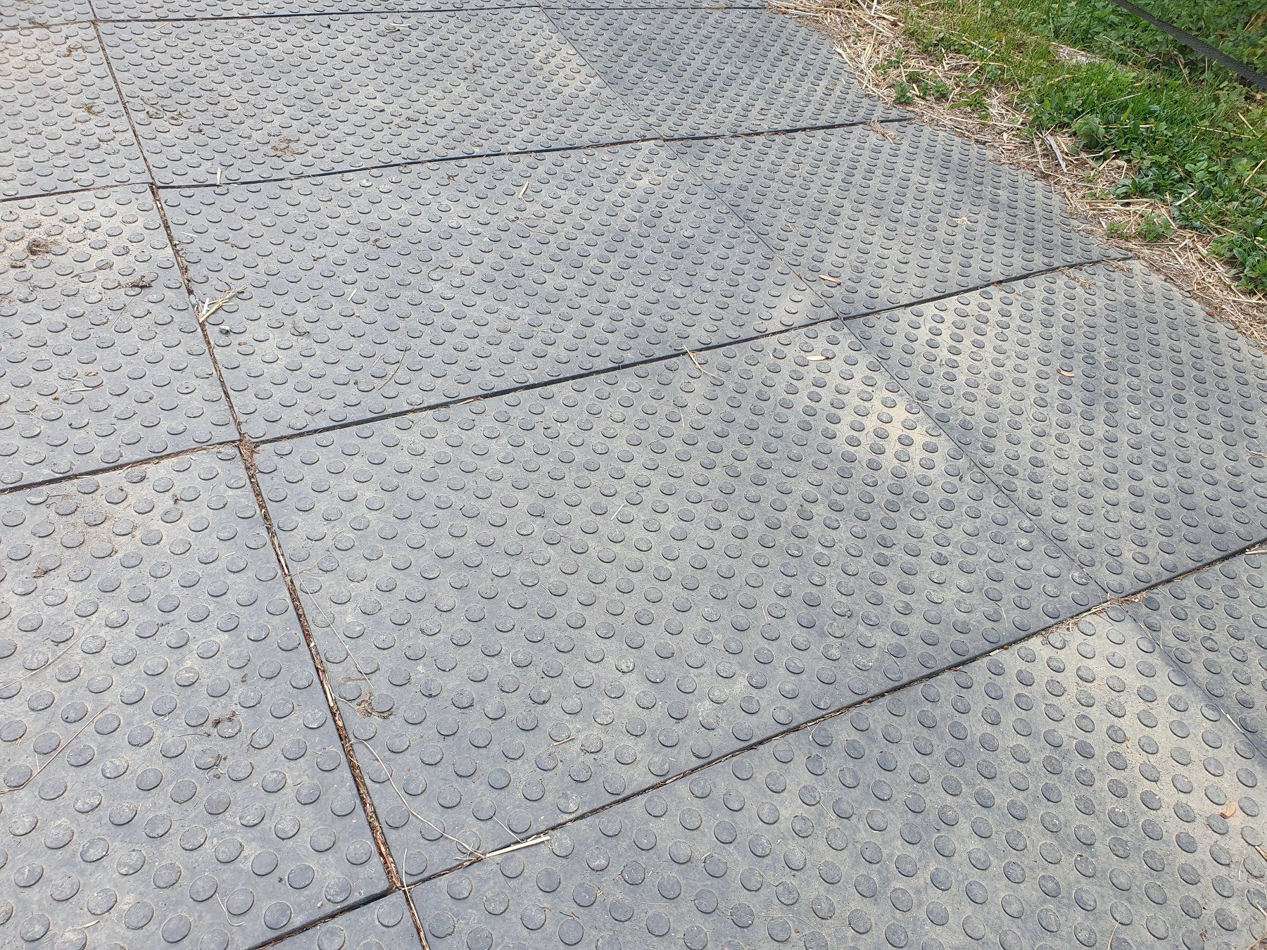 Rivestimenti per pavimenti: Plaques de sol ROLOG – Nuovo (secondo la descrizione) da Le Sépey venduto da Nutella26 2