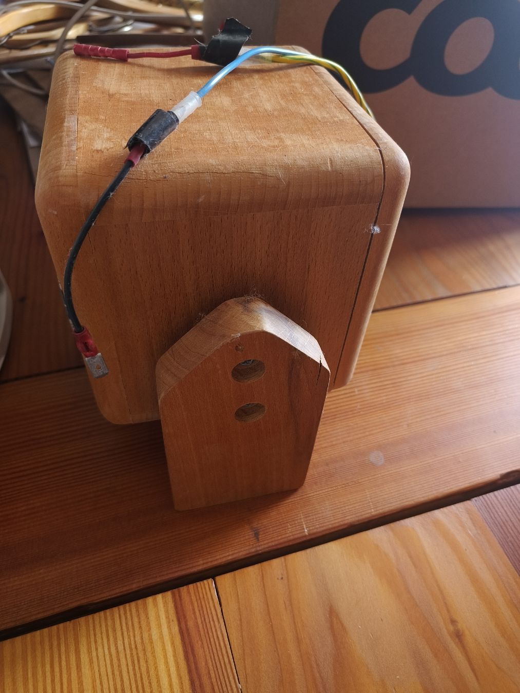 Casse acustiche: 2 Haut-parleur en bois – Usato da Arzier-Le Muids venduto da Wondertomate 1