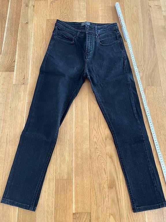 Jeans: schwarze Jeans, M, Zara Man – Usato da Breitenbach venduto da ani_tc2l