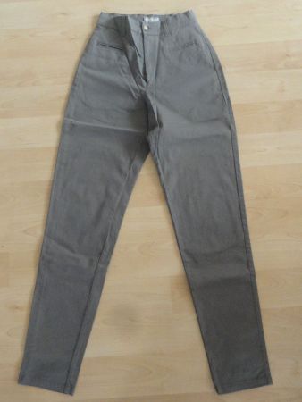 Hose Casual Woman, Gr. 36, neu