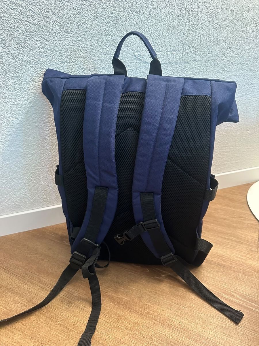 Zaini: Rucksack dunkelblau Rollverschluss gute Zustand – Usato da Zürich venduto da iva_9svl 1