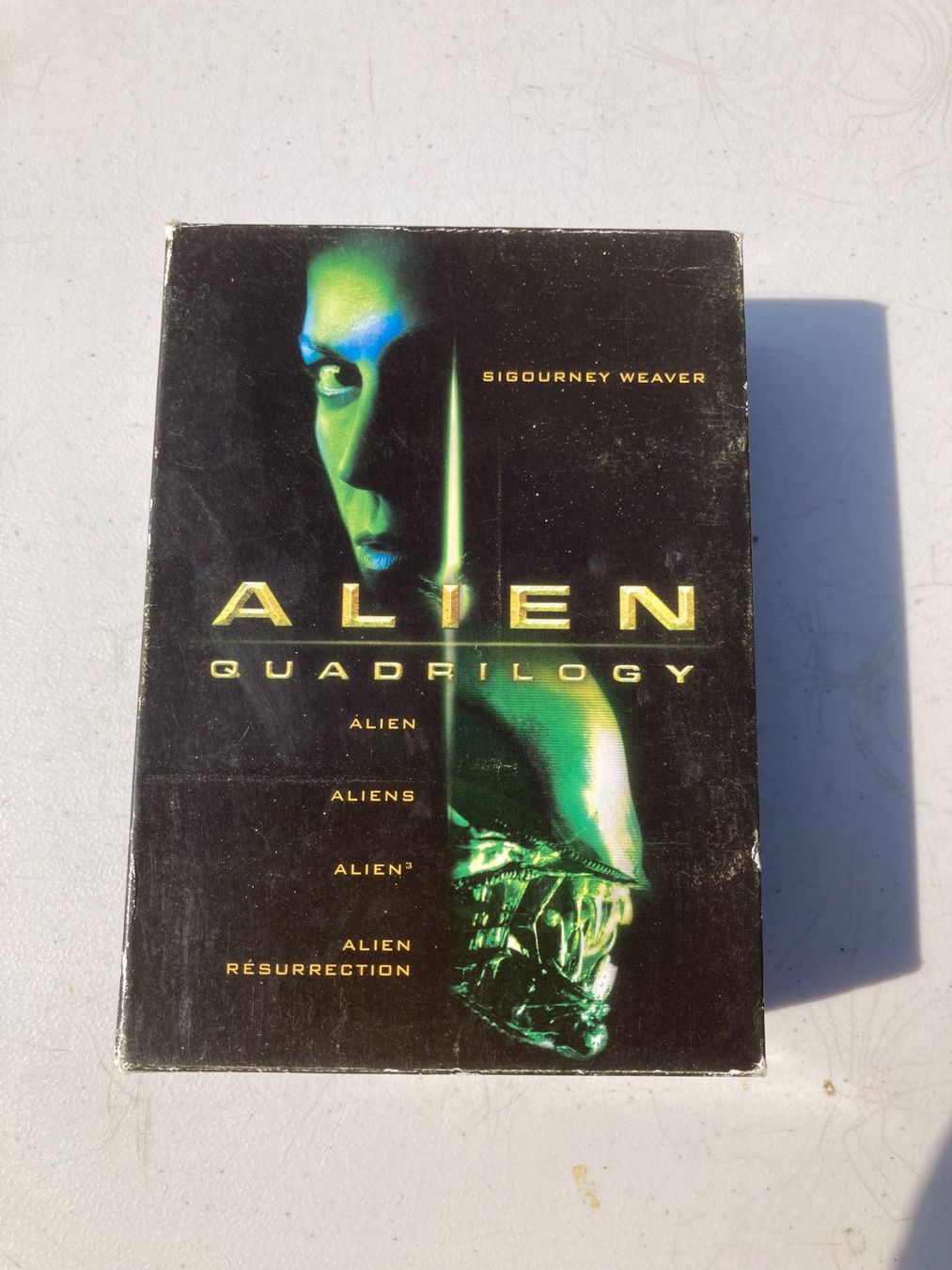 Tous les DVDs: Coffret DVD - Alien - Quadrilogy – D'occasion à Bassecourt par CALUMET-X