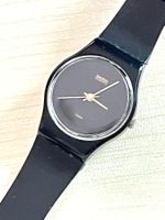 Schlichte Swatch Gent Damenuhr in Schwarz - Zeitlos
