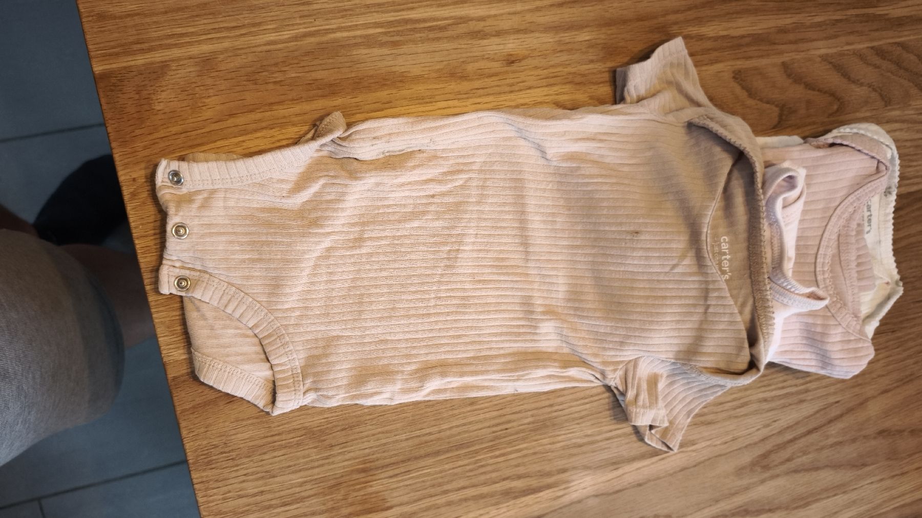 Lotti & Set di vestiti: 3 Kurzarm Bodys 9Monate – Usato da Gränichen venduto da H-wie-Holzig 2