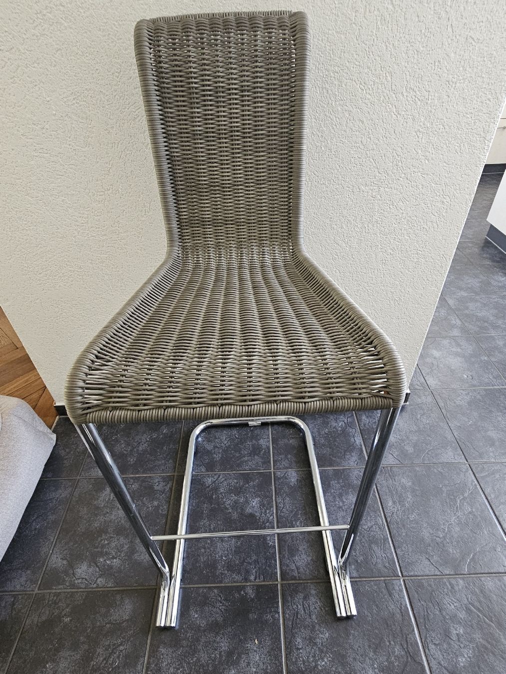 Seggioloni: Moderner Tecta Barhocker/Stuhl mit Rattan-Geflecht – Usato da Bern venduto da bojereep 1