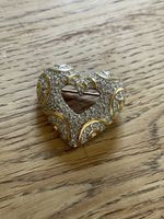 Schöne Brosche Swarovski 