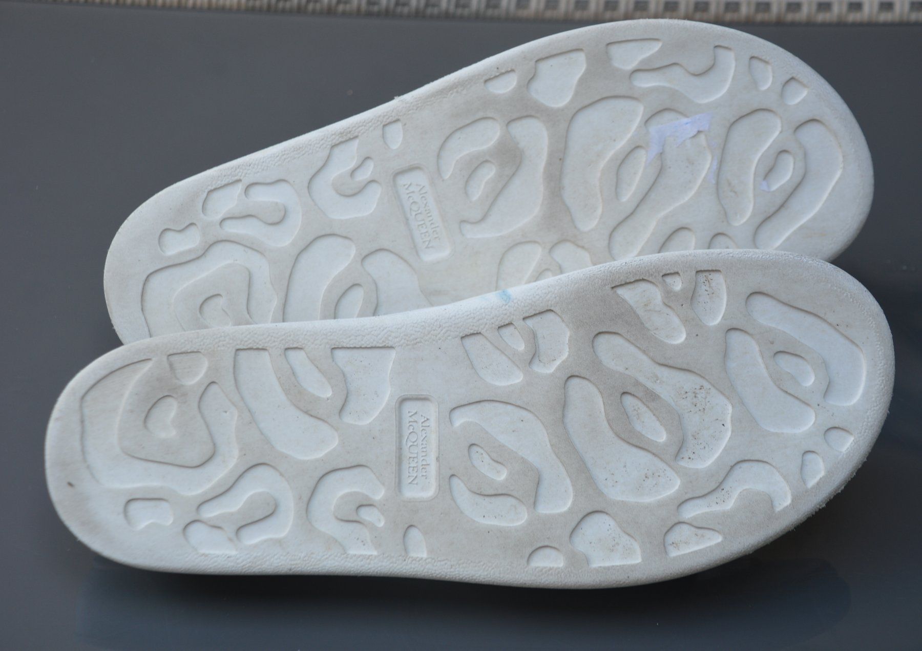 Alexander Mcqueen Scarpe da uomo: Alexander McQUEEN  Flip-Flops  .45.5 – Usato da Collonges venduto da arashee 3