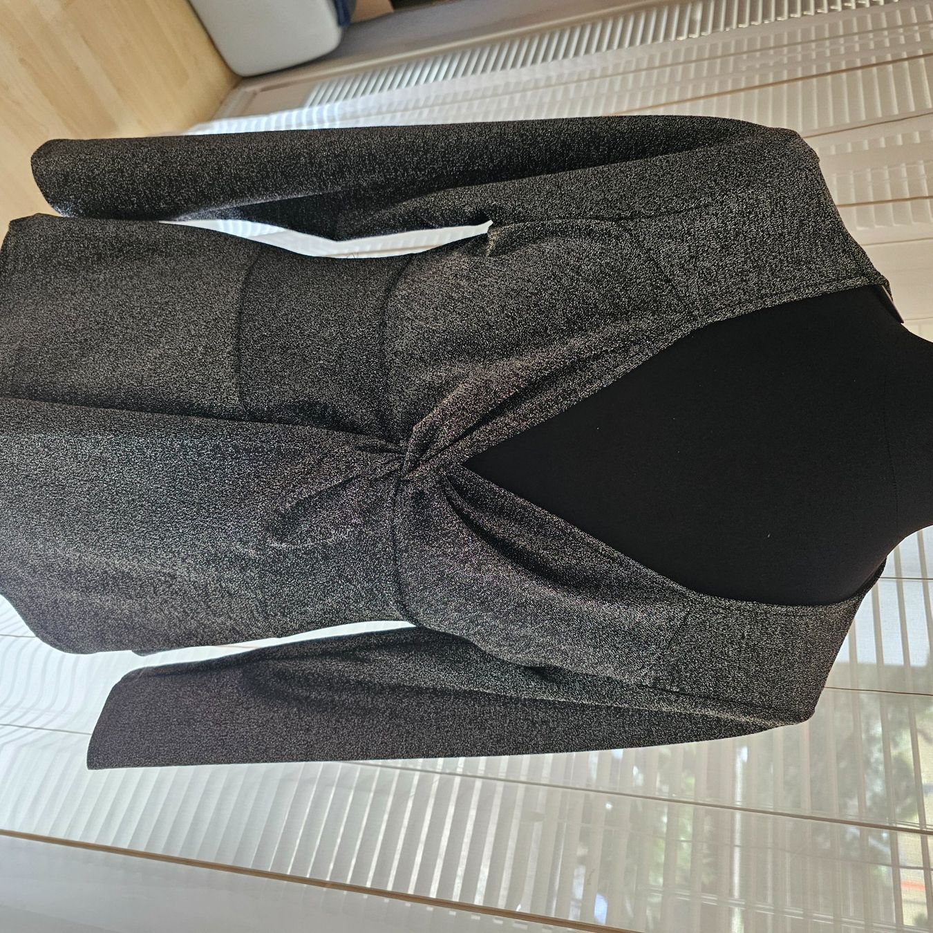 Maglioni & Felpe: Sehr elegantes kleider paket Gr. 42, – Nuovo e nell'imballaggio originale da wolfhalden venduto da 46464646 2