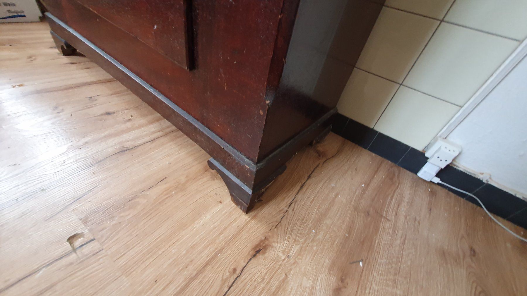 Armadi: Antiker Schrank – Usato da Flawil venduto da Naphtali 5
