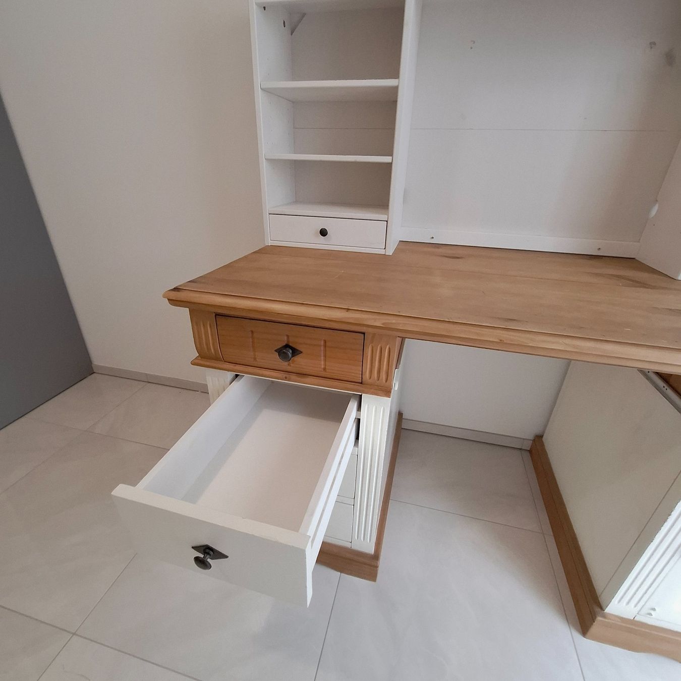 Ikea Schreibtische: Schreibtisch Ikea – Gebraucht aus Unterlunkhofen von Perla83 1