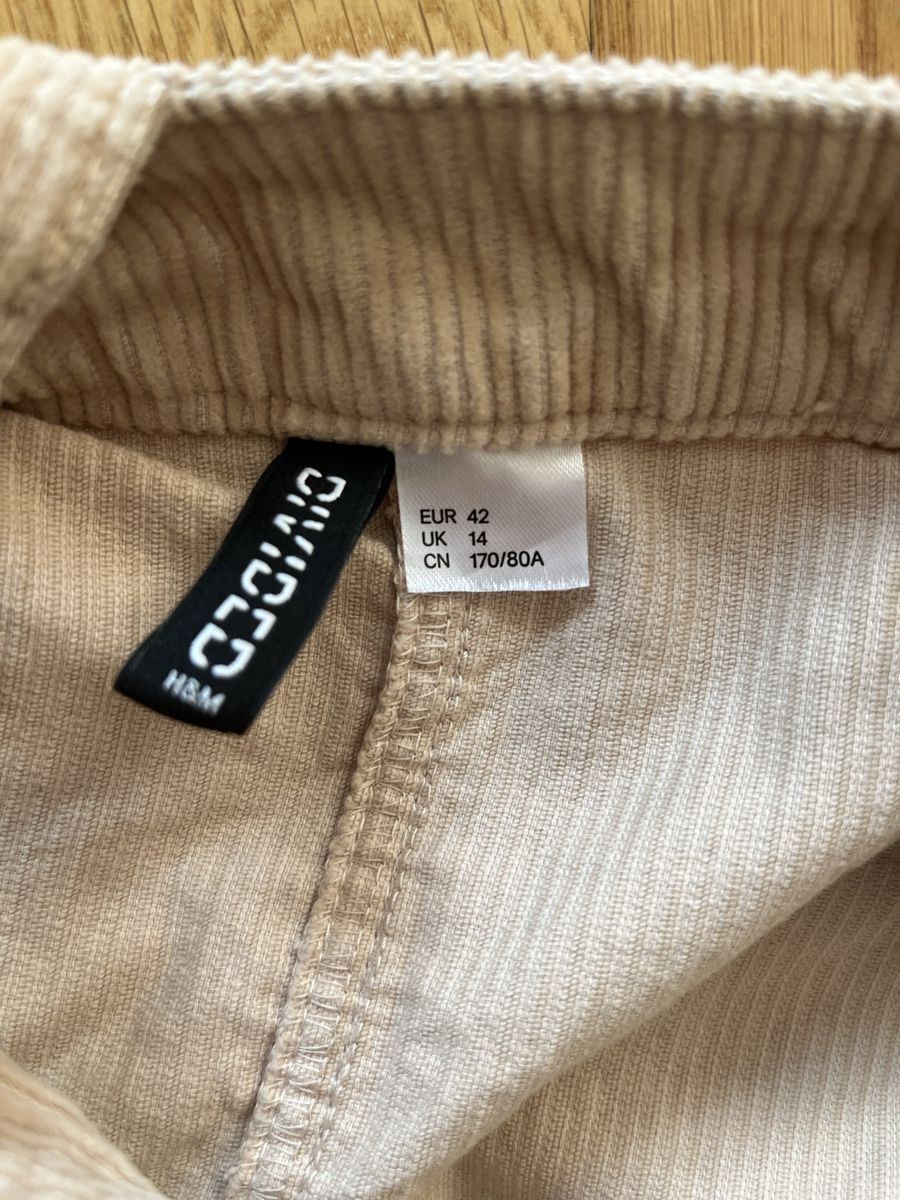 H&M Vestiti: Kleid, Gr. 42 – Nuovo (secondo la descrizione) da Schliern b. Köniz venduto da ali_ytz9 2