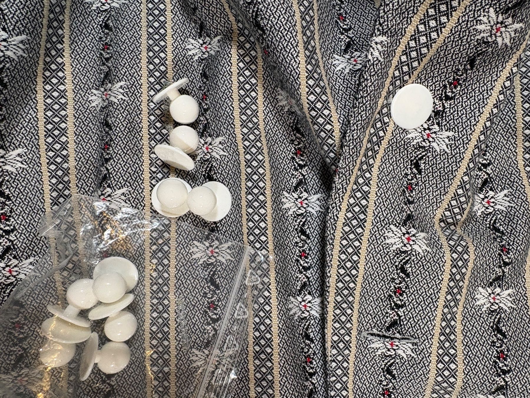Grembiuli: Jenny Edelweiss Kochbluse in S – Usato da Elgg venduto da Jo_Naj 3