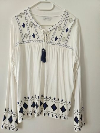 ANISTON Damen-Tunika, weiss mit dunkelblauem Details/Quasten