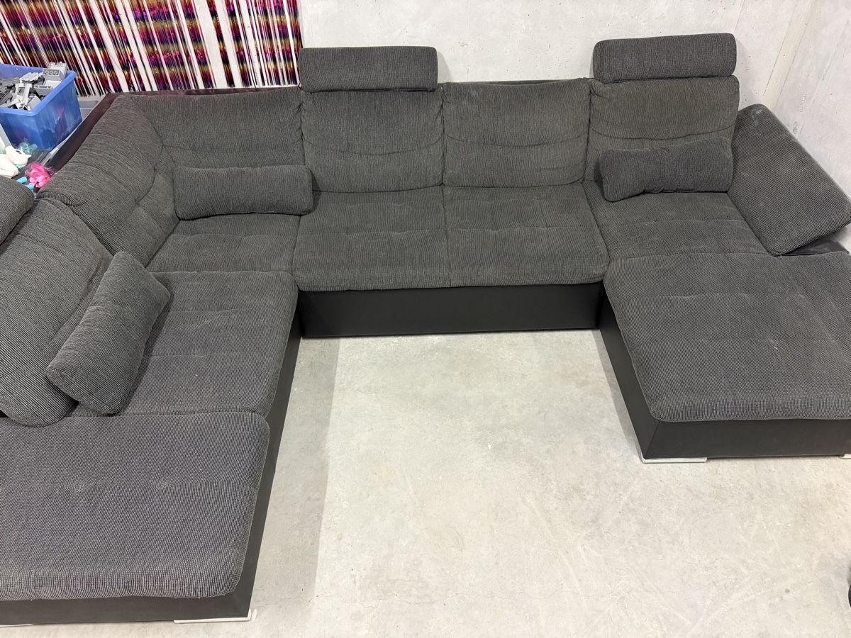 Sofas: Grosses Sofa mit Auszug – Gebraucht aus Zihlschlacht von Fruechteschmitte 3