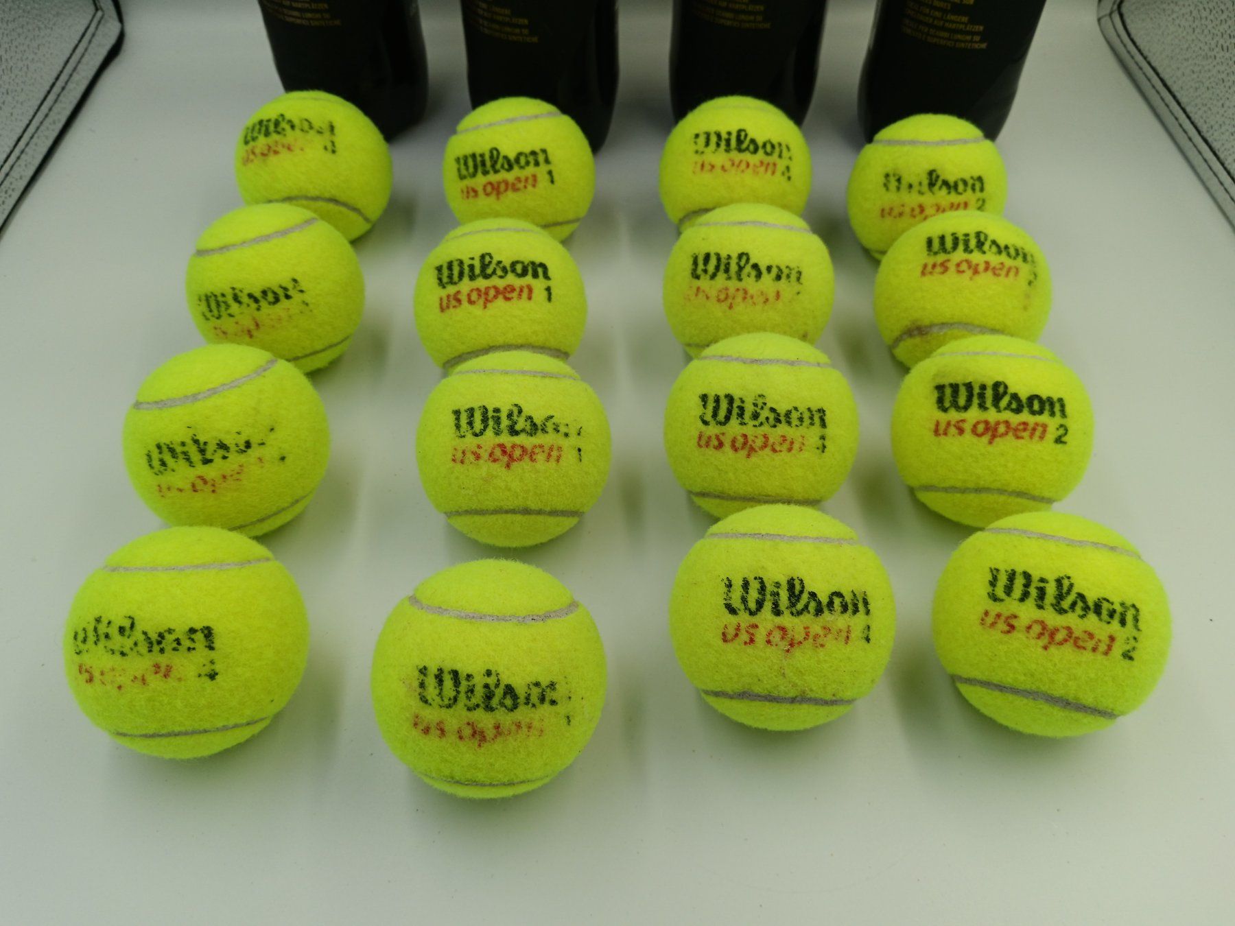 Wilson Ballons: 20 gebrauchte Tennisbälle - für Training oder Hunde – D'occasion à Bäch SZ par Swissy46 1