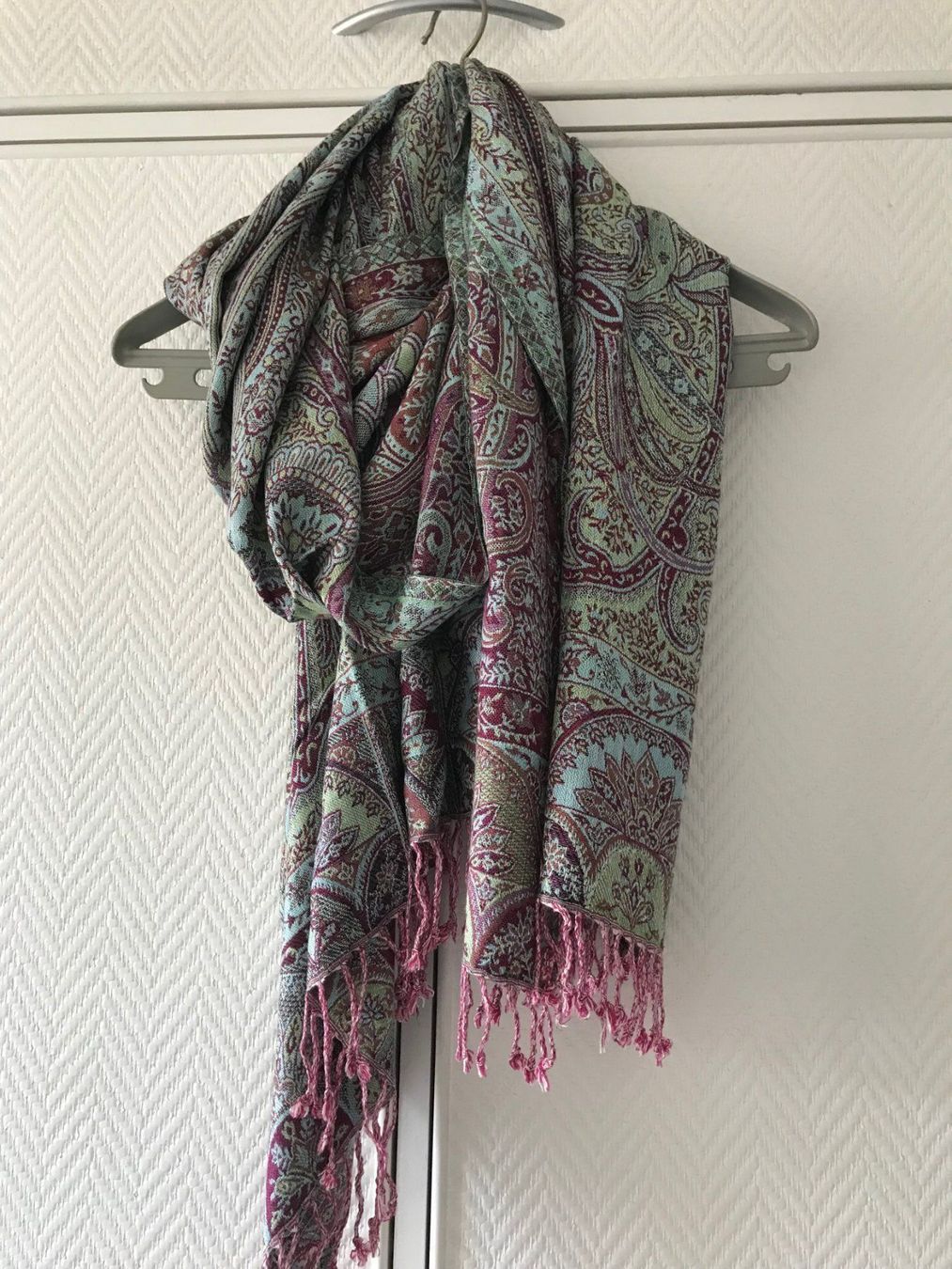 Foulard & Sciarpe: Grosser Schal – Usato da Baden venduto da Spitzbergen01 1