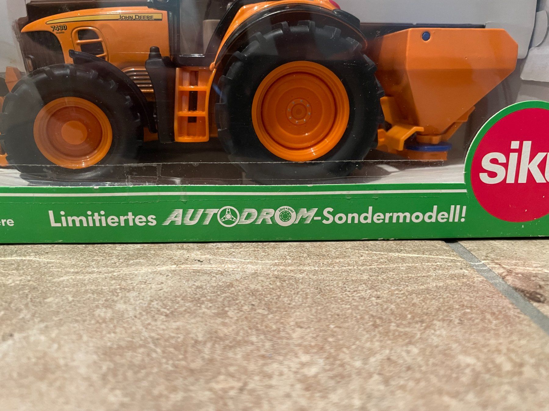 John Deere Trattori: SIKU John Deere Kommunal – Nuovo e nell'imballaggio originale da Kreuzlingen venduto da Stefan1150 5