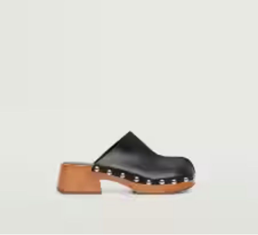 Mango Scarpe da donna: NEU Mango Leder-Clogs mit Nieten Gr. 40 – Nuovo (secondo la descrizione) da Klingnau venduto da Vdado