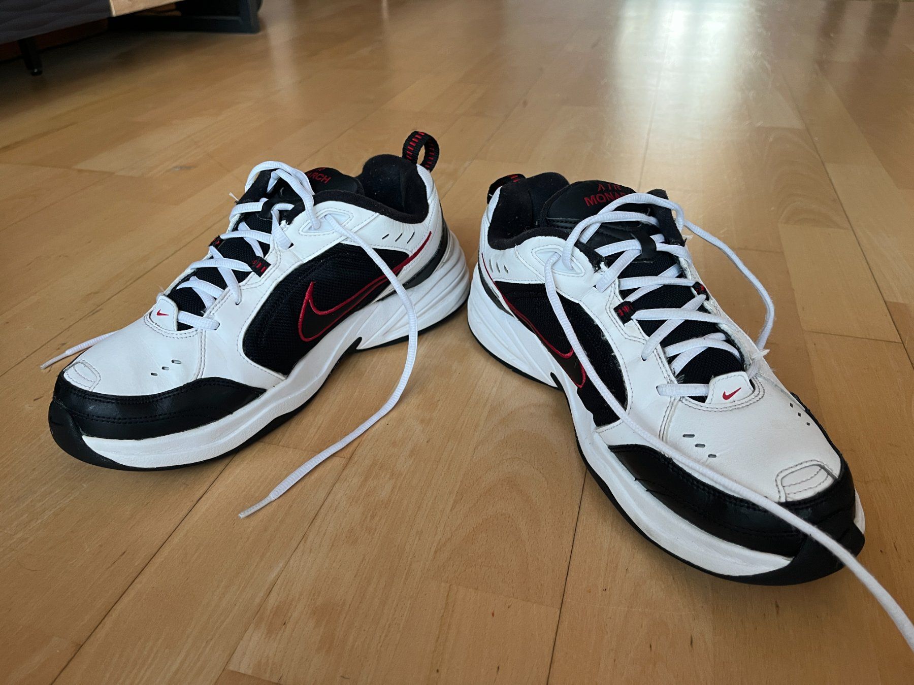 Nike Scarpe da uomo: Neuwertiger Nike Air Monarch – Usato da St. Gallen venduto da finaleweisheit 2