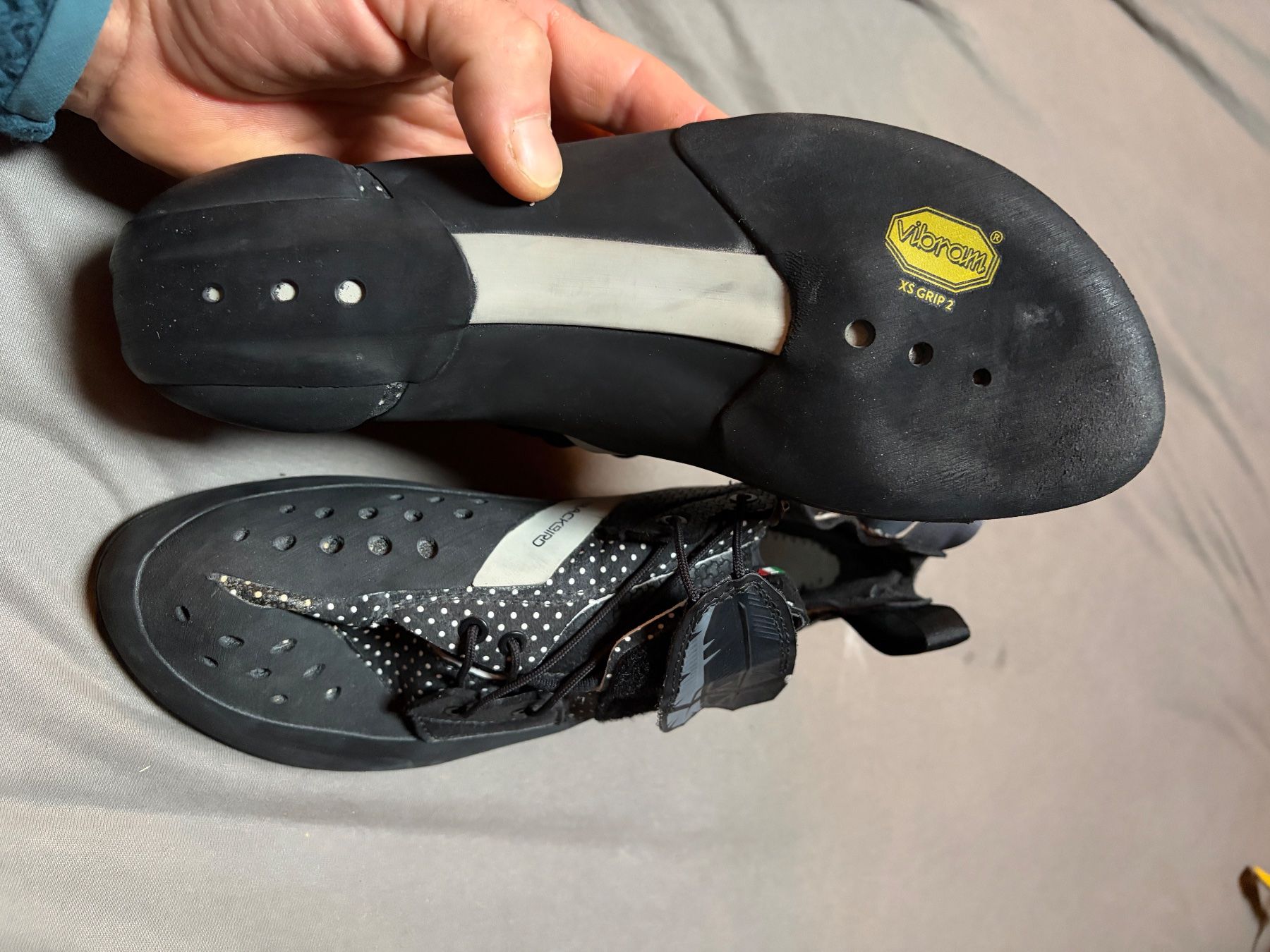 Scarpa Scarpe da uomo: Scarpa Blackbird Gr.42.5 – Nuovo (secondo la descrizione) da Abtwil SG venduto da kol_279x 2