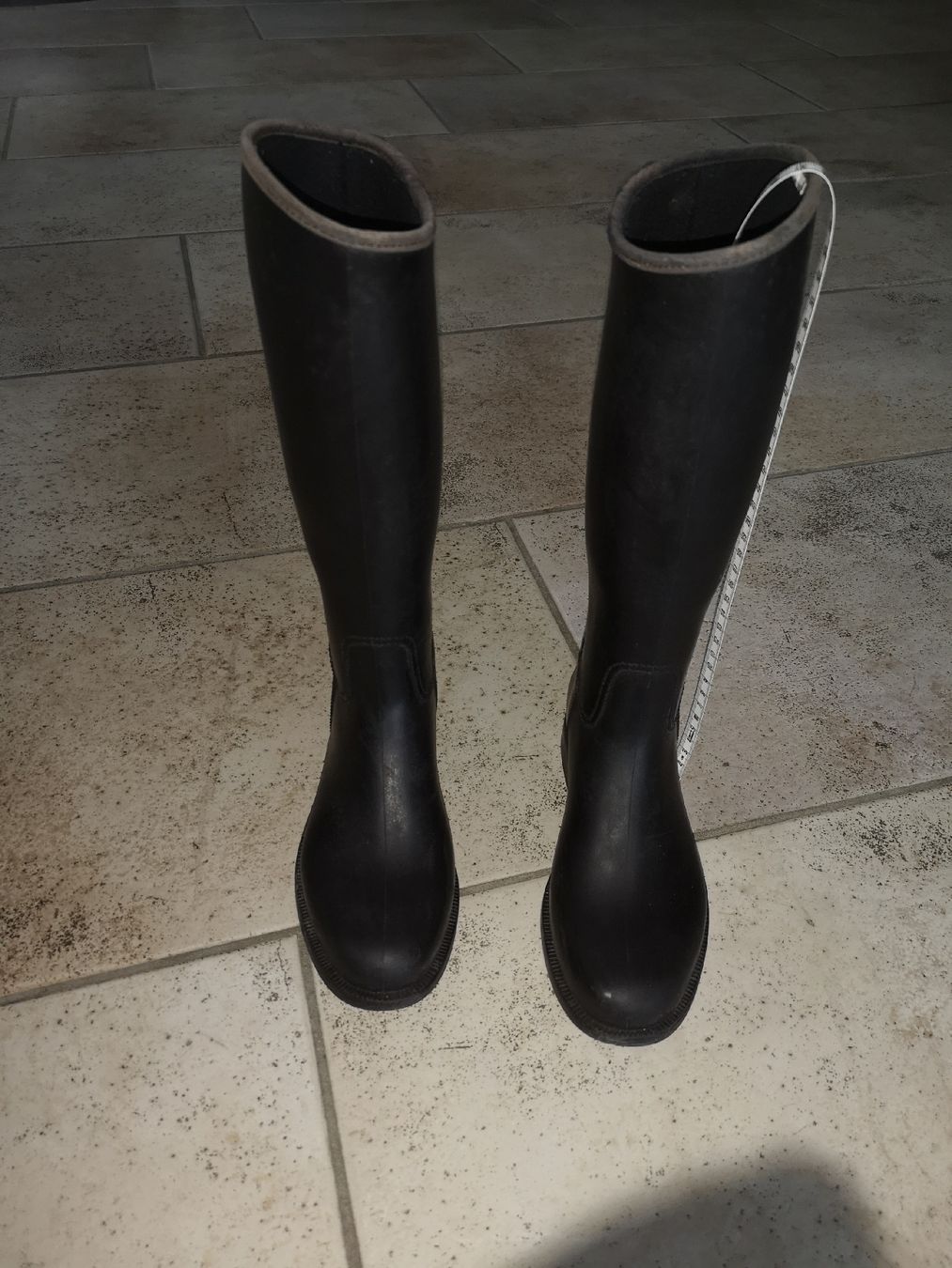Scarpe per ragazzi: Reitstiefel Grösse 34 – Usato da Münchenbuchsee venduto da EvaHanno