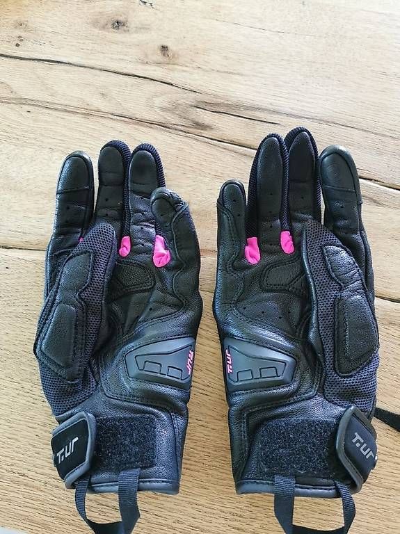 Guanti & manicotti: Motorradhandschuhe Damen, Gr. S – Usato da Männedorf venduto da inf_p6x9 1