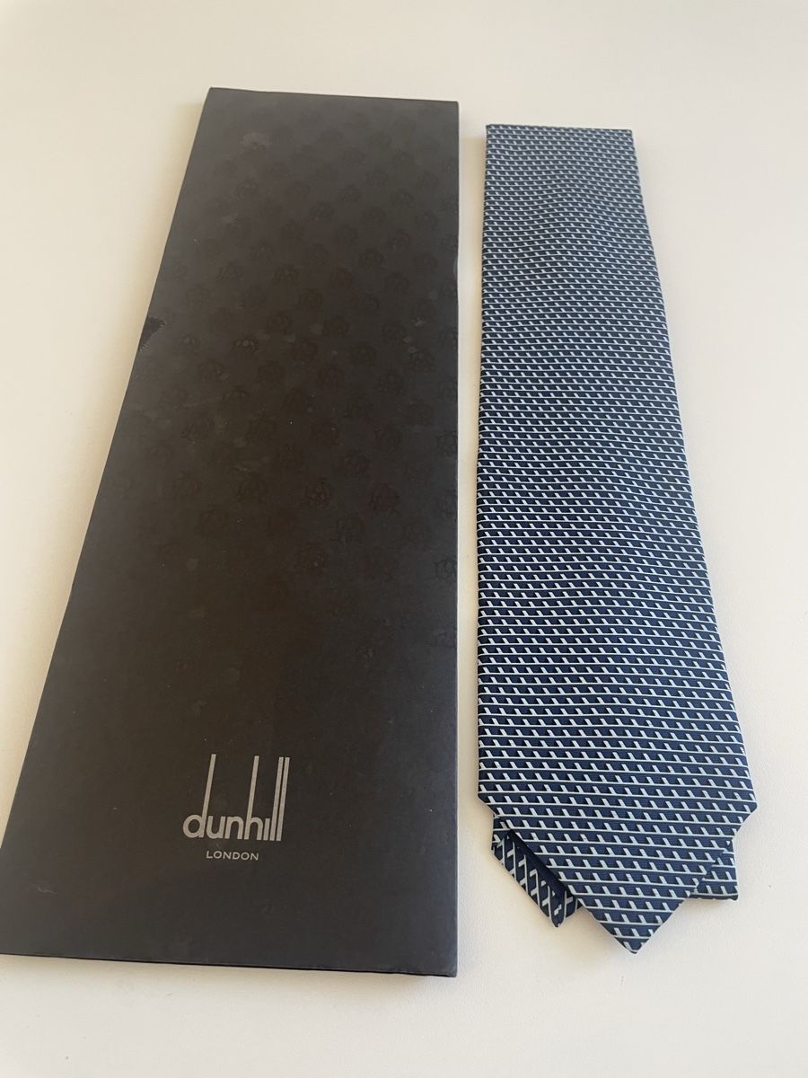 Dunhill Cravatte: Dunhill Krawatte dunkelblau mit Muster Seide neu – Nuovo e nell'imballaggio originale da Münchenstein venduto da nel_57mj
