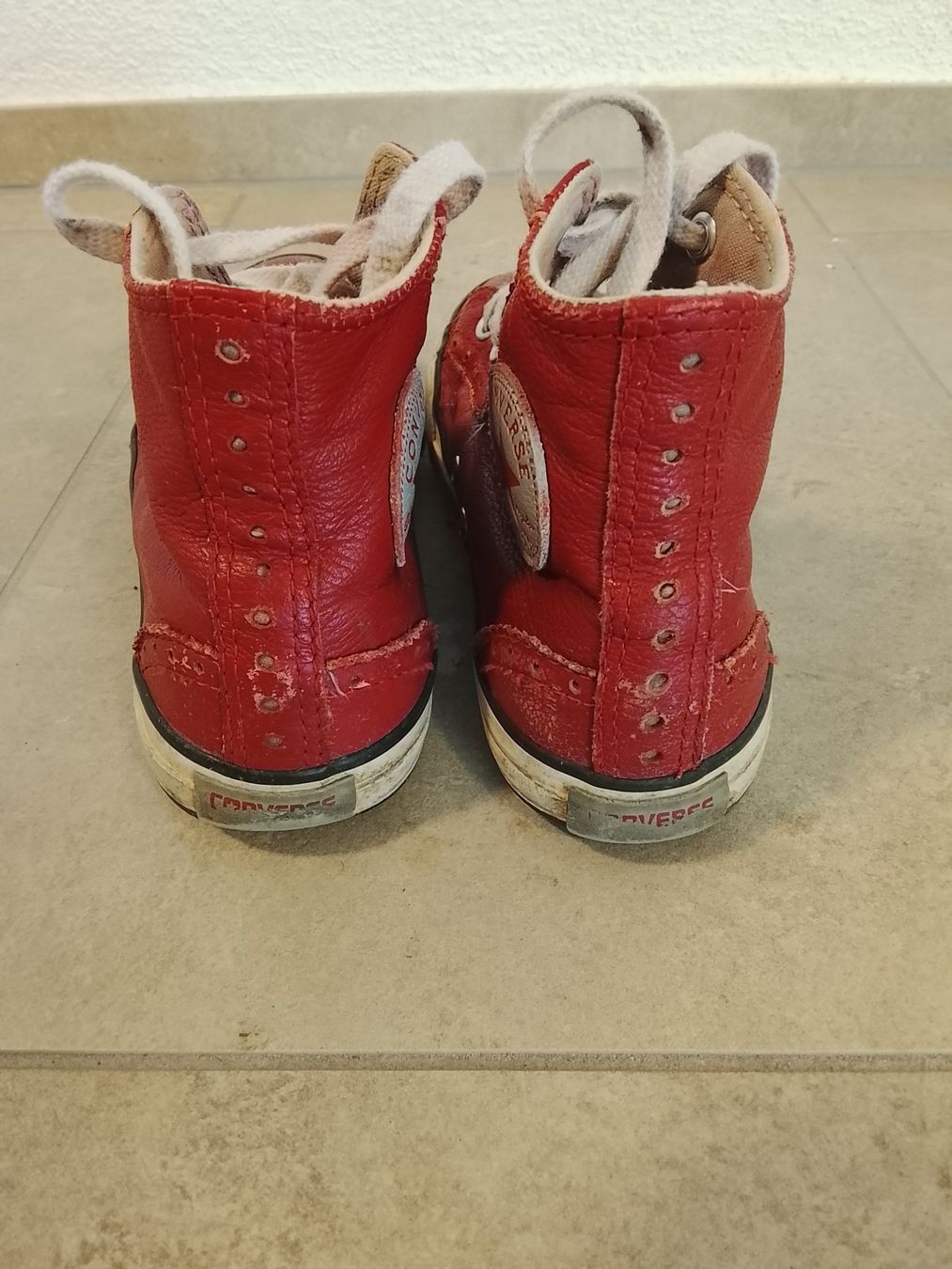 Converse Scarpe per ragazzi: Turnschuhe Converse Kinder Gr. 33 – Usato da St. Gallen venduto da Okonomyiaki 2