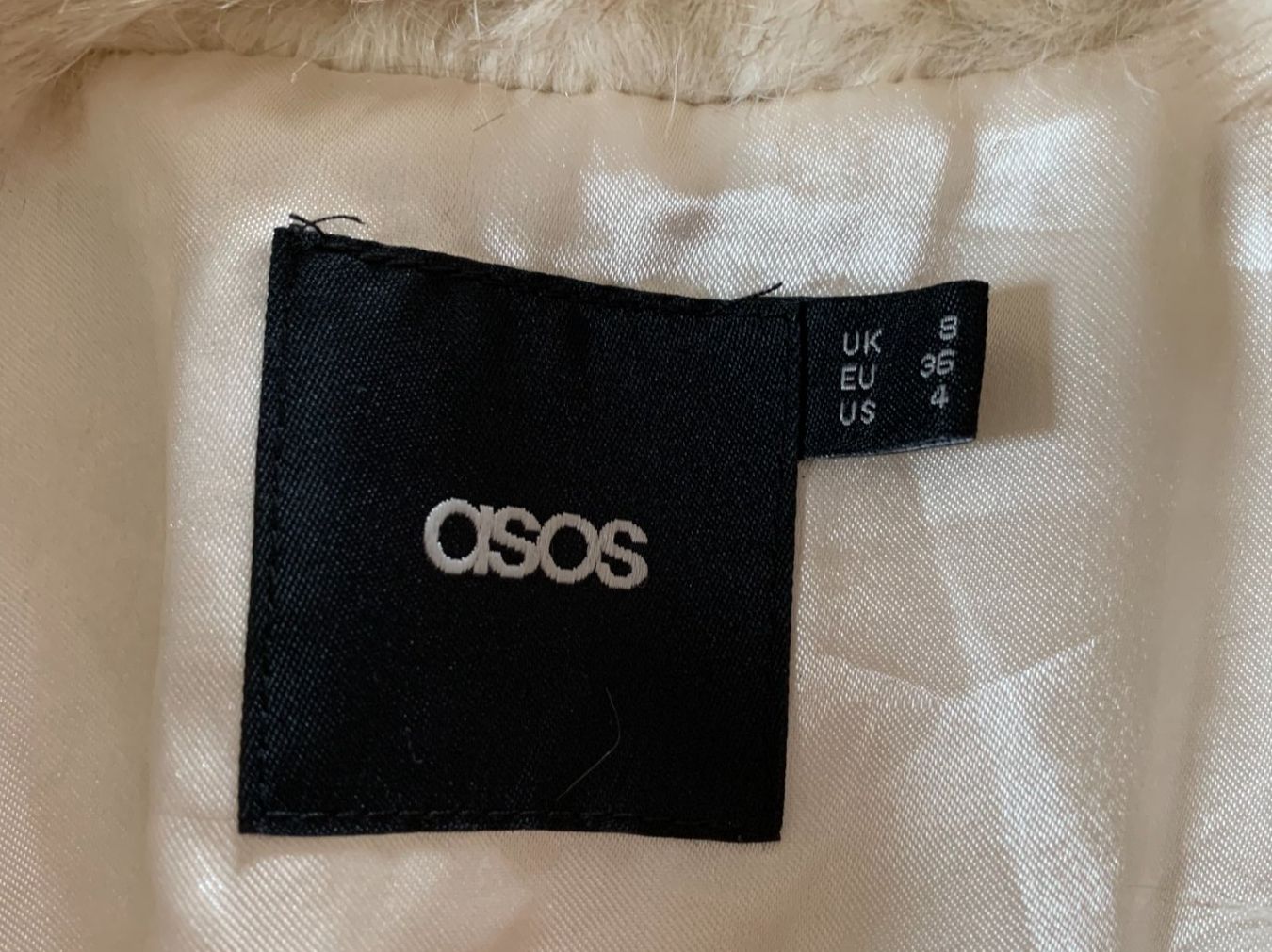 Asos Jacken: asos Damen Kunstfell Jacke, Gr. 36, Beige – Gebraucht aus Worb von farben20zauber 2
