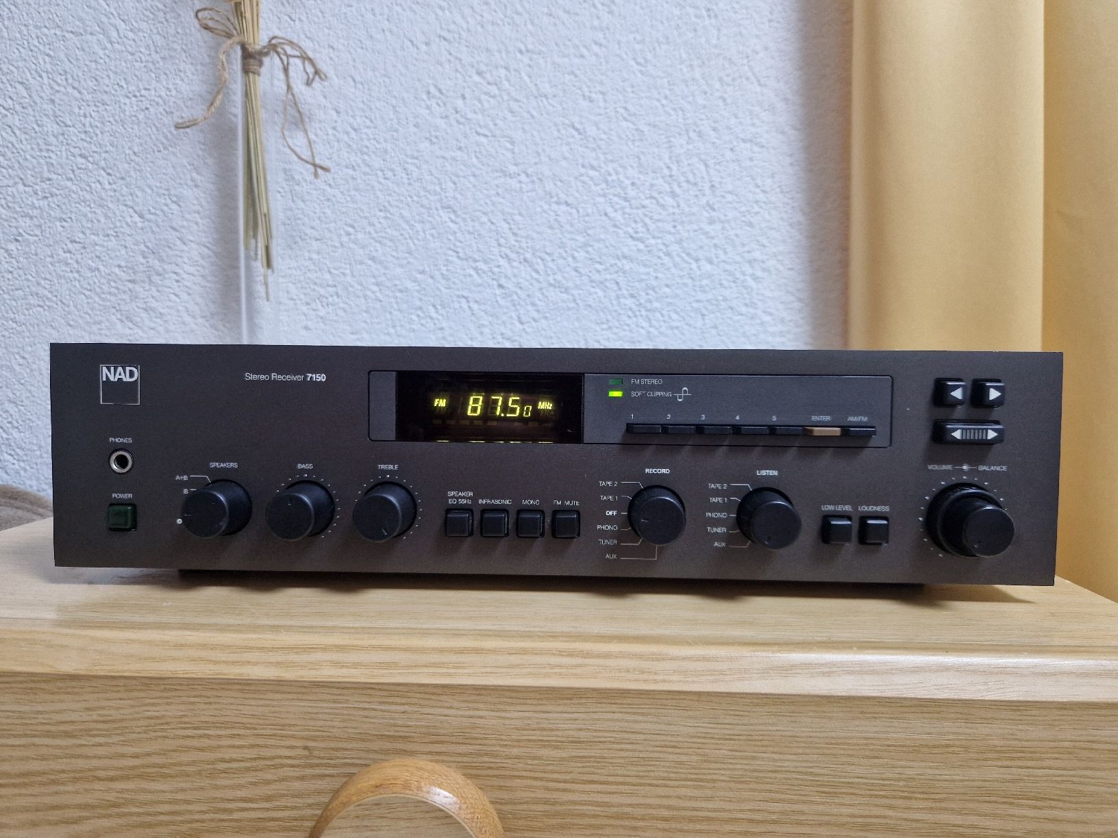 Nad Verstärker: NAD 7150 – Gebraucht aus Arbon von Mayak_Sound